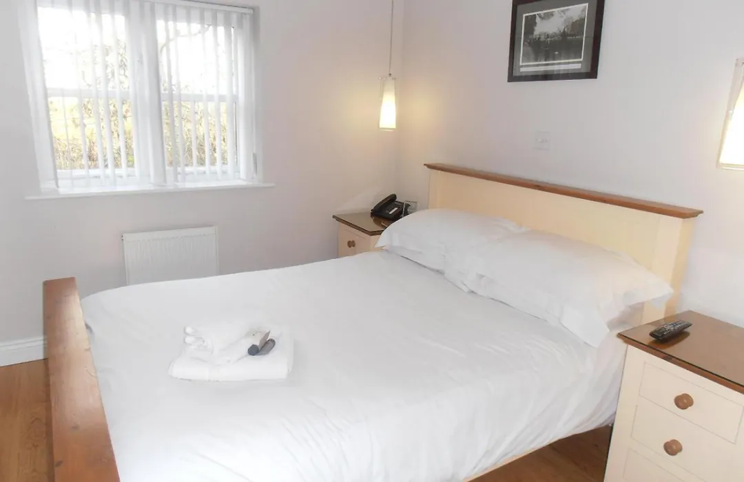 Hollies Hotel-1